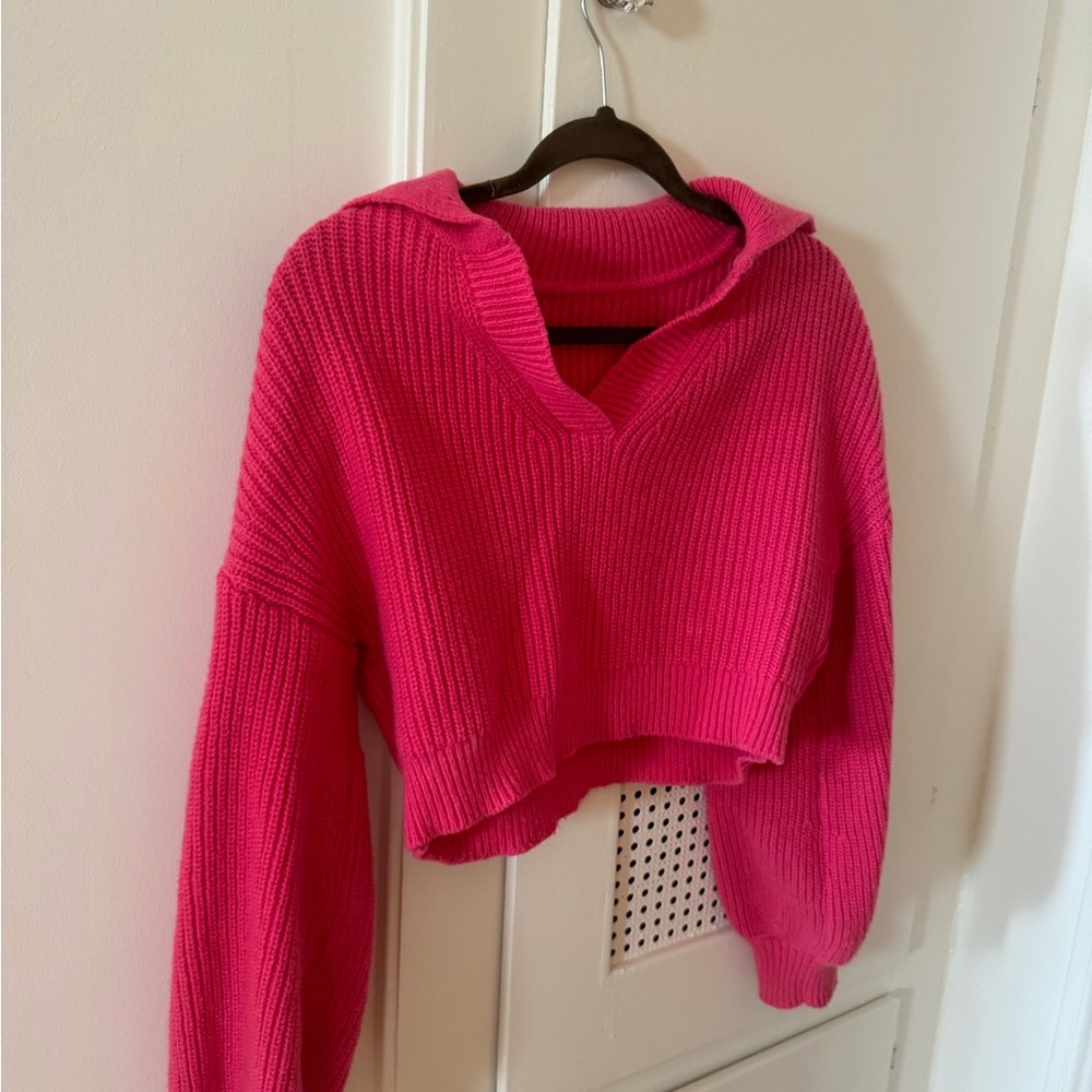 Cropped pink polo sweater